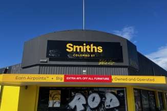 Smiths City