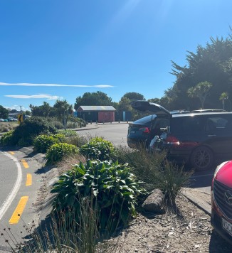 Freedom campers parked up at Waimairi beach