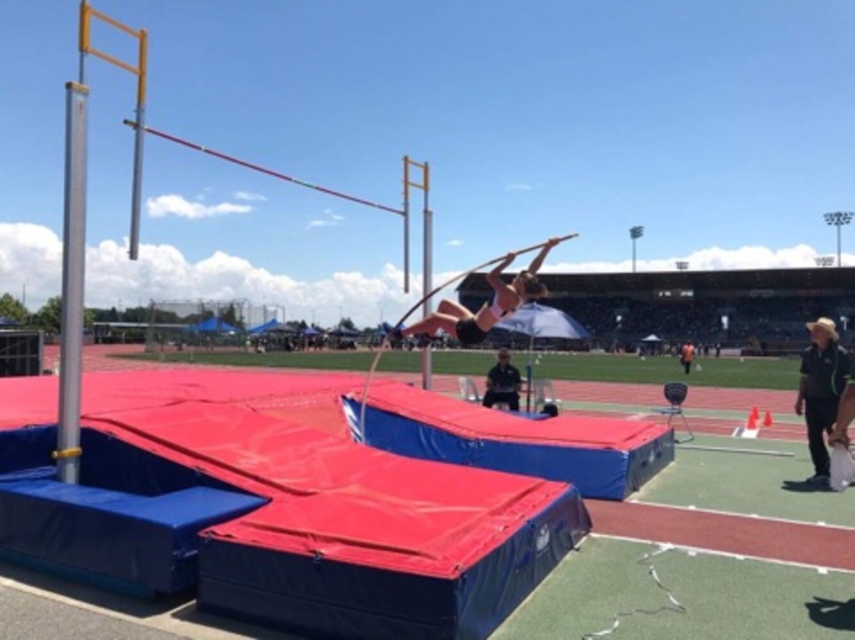 Christchurch polevaulter hopes to beat the Canterbury record » METRONEWS